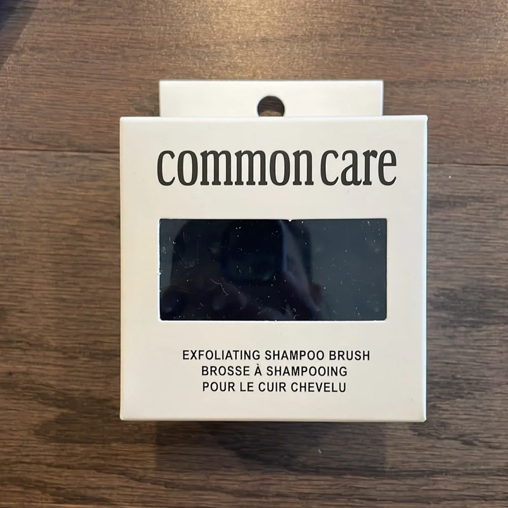 NWT Common Care Exfoliating Scalp Scrub and Shampoo Brush
